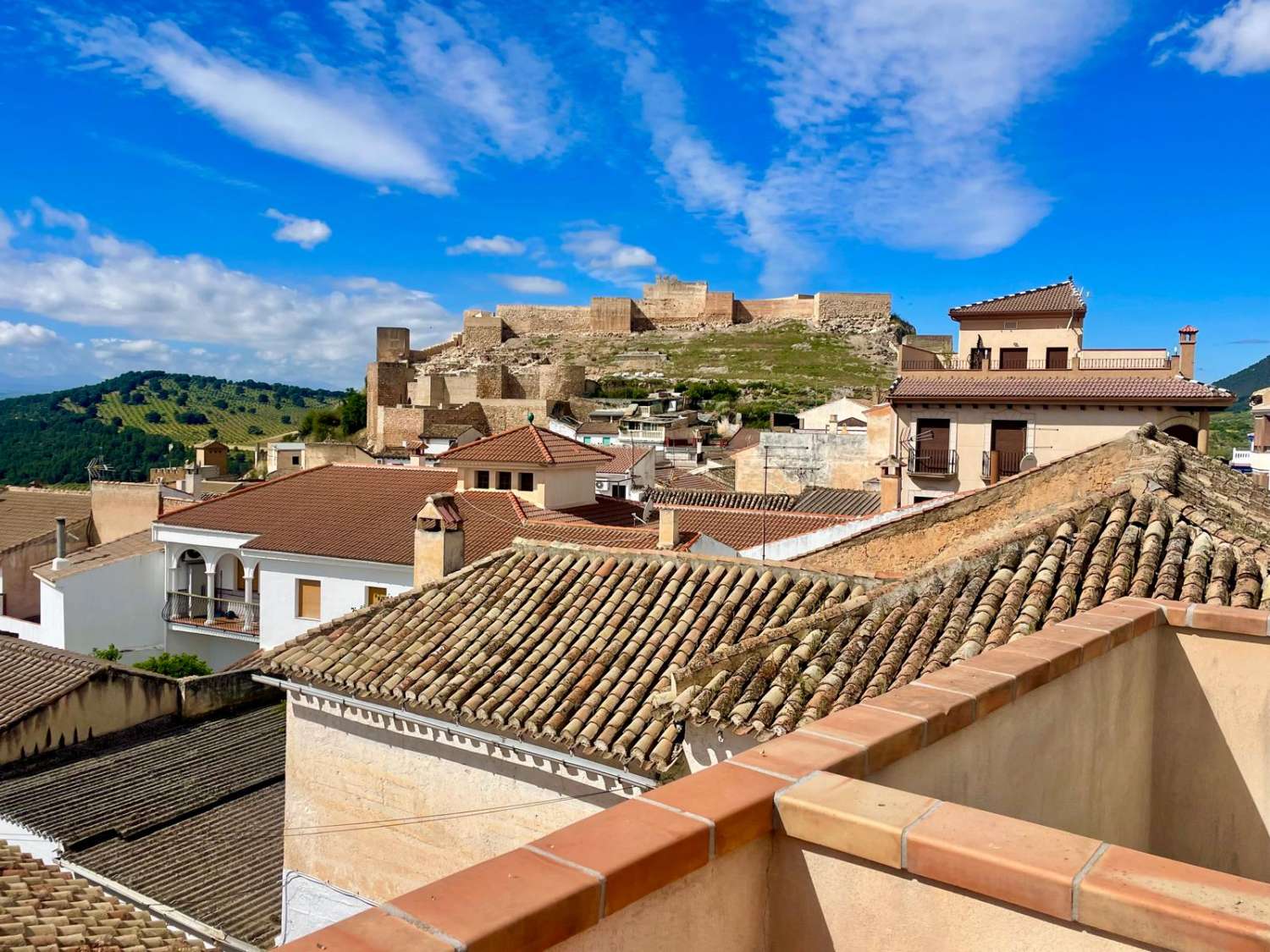 Renoviertes Stadthaus mit Panoramablick in Íllora (Granada)