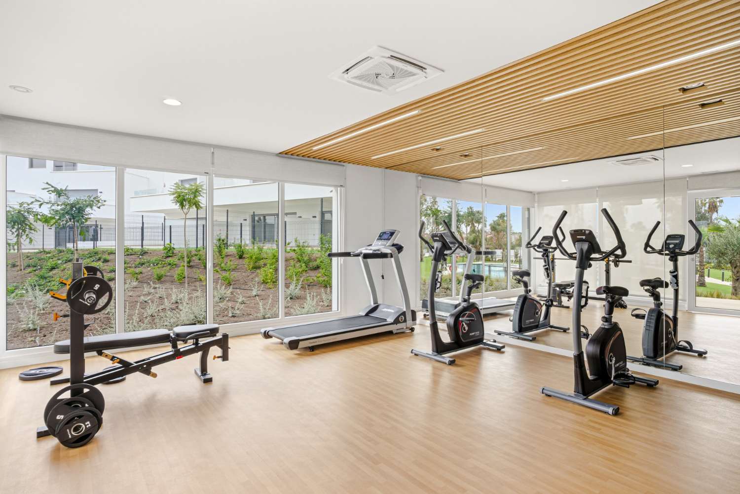 Moderne Neubauwohnung in exklusiver Wohnanlage an der New Golden Mile in Estepona