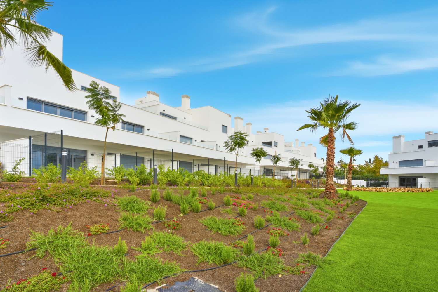 Moderne Neubauwohnung in exklusiver Wohnanlage an der New Golden Mile in Estepona