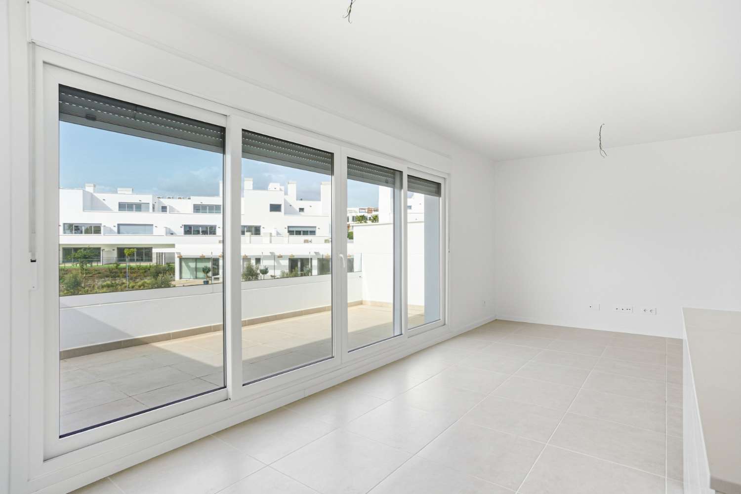 Moderne Neubauwohnung in exklusiver Wohnanlage an der New Golden Mile in Estepona