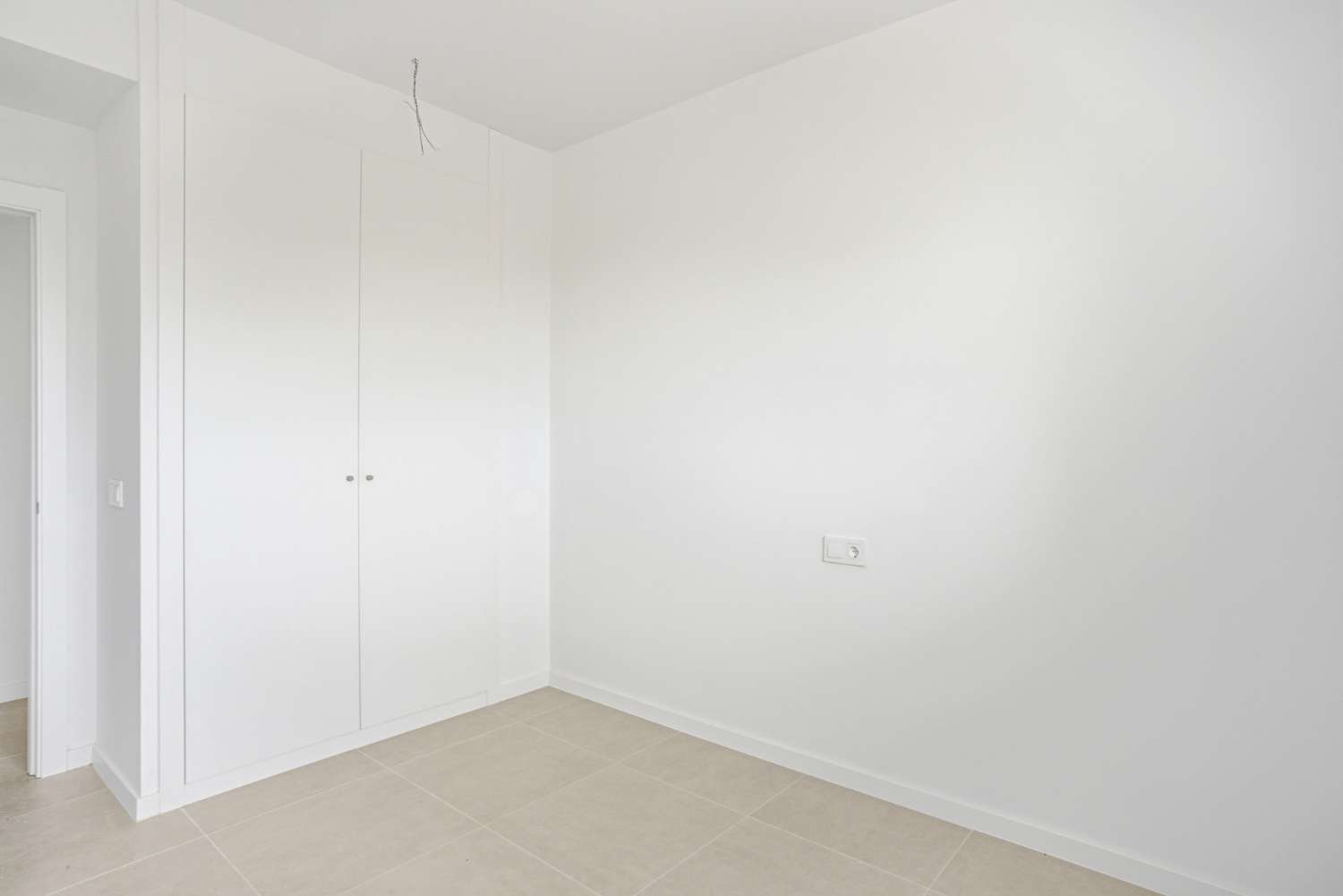 Moderne Neubauwohnung in exklusiver Wohnanlage an der New Golden Mile in Estepona