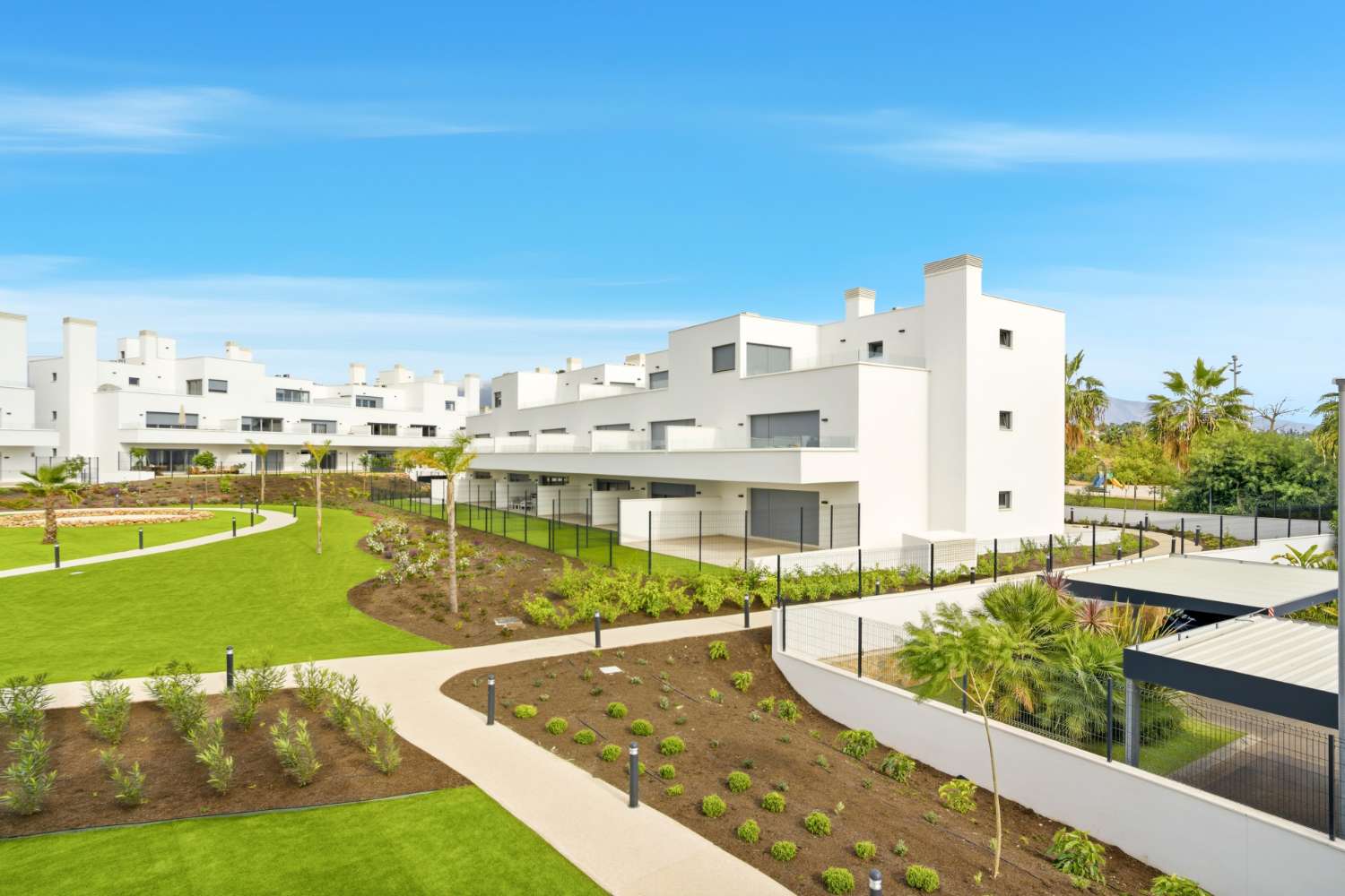 Moderne Neubauwohnung in exklusiver Wohnanlage an der New Golden Mile in Estepona