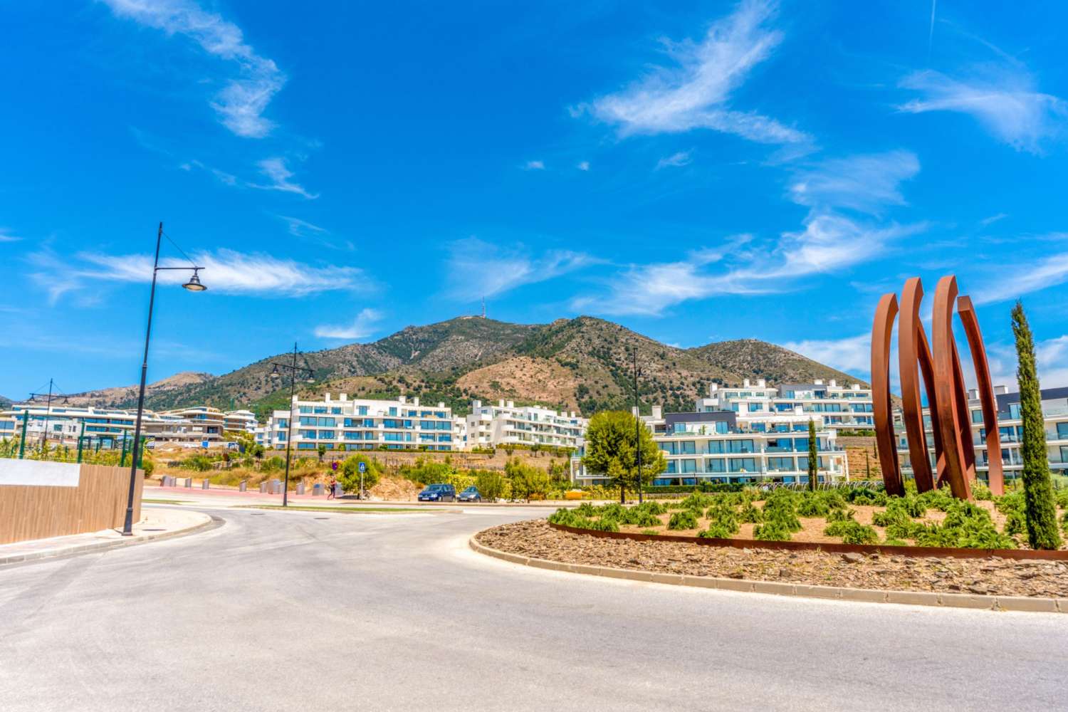 Modernes Neubau-Apartment mit großer Terrasse in El Higuerón – Fuengirola