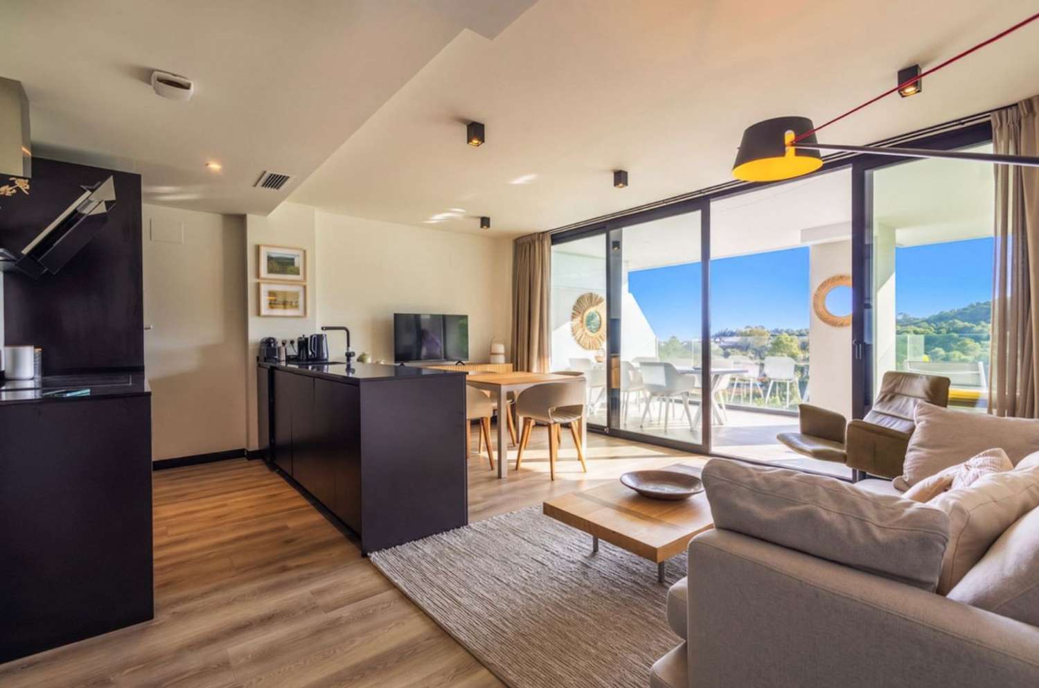 Bezugsfertiges Apartment mit Meerblick, großer Terrasse & Resort-Anlage in Mijas Costa