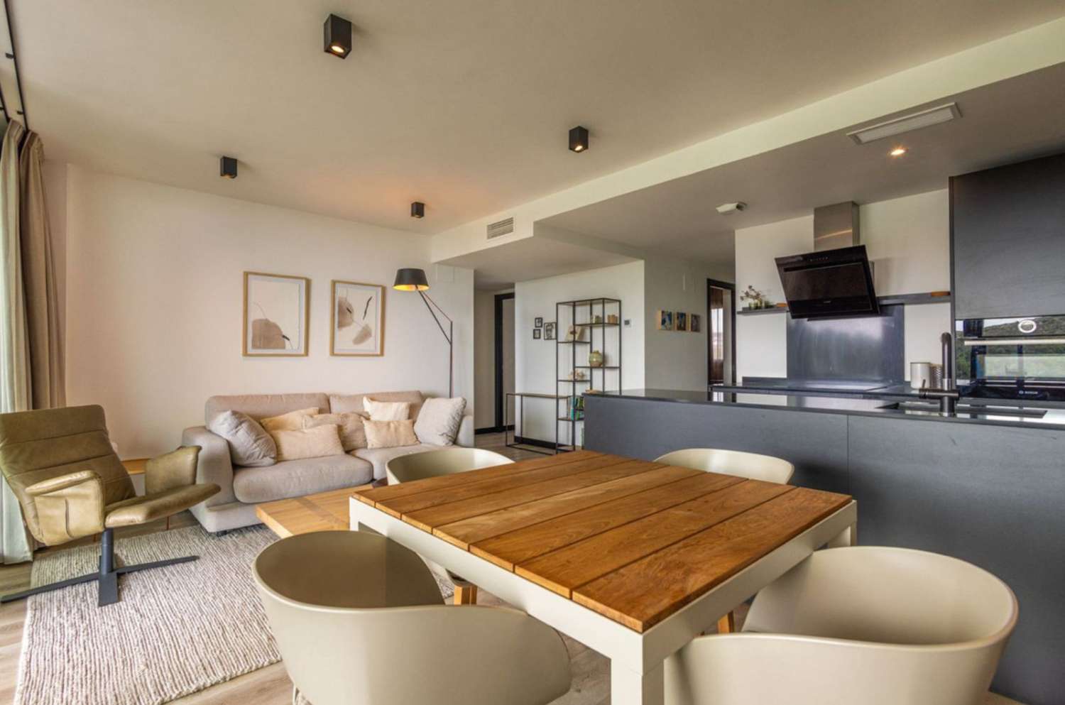 Bezugsfertiges Apartment mit Meerblick, großer Terrasse & Resort-Anlage in Mijas Costa