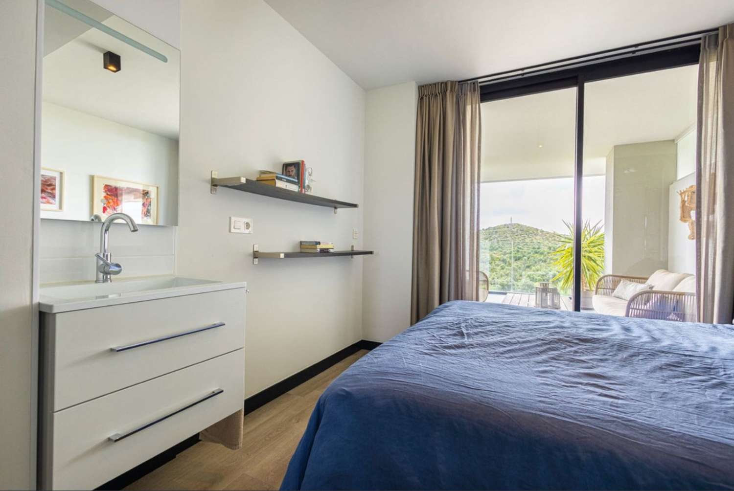 Bezugsfertiges Apartment mit Meerblick, großer Terrasse & Resort-Anlage in Mijas Costa