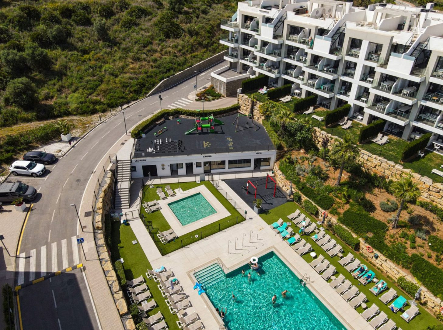 Bezugsfertiges Apartment mit Meerblick, großer Terrasse & Resort-Anlage in Mijas Costa
