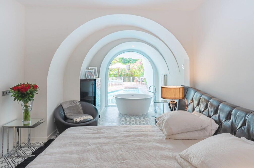 Außergewöhnliches Luxus-Endreihenhaus auf der Goldenen Meile von Marbella