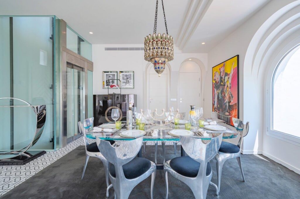 Außergewöhnliches Luxus-Endreihenhaus auf der Goldenen Meile von Marbella