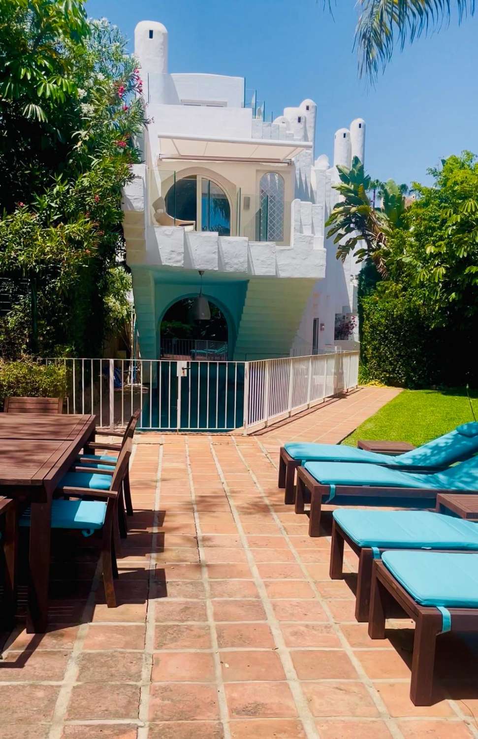 Außergewöhnliches Luxus-Endreihenhaus auf der Goldenen Meile von Marbella