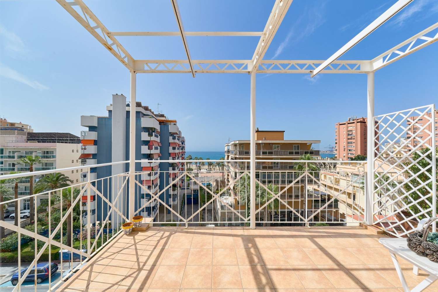Exklusive Wohnung mit Meerblick in privilegierter Lage an der Paseo de Sancha – Málaga