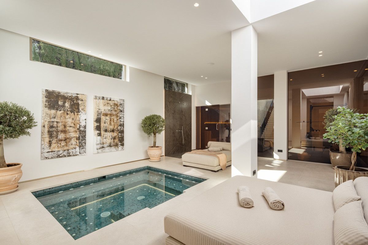 Außergewöhnliche Luxusvilla mit Panoramablick in Aloha – Nueva Andalucía, Marbella