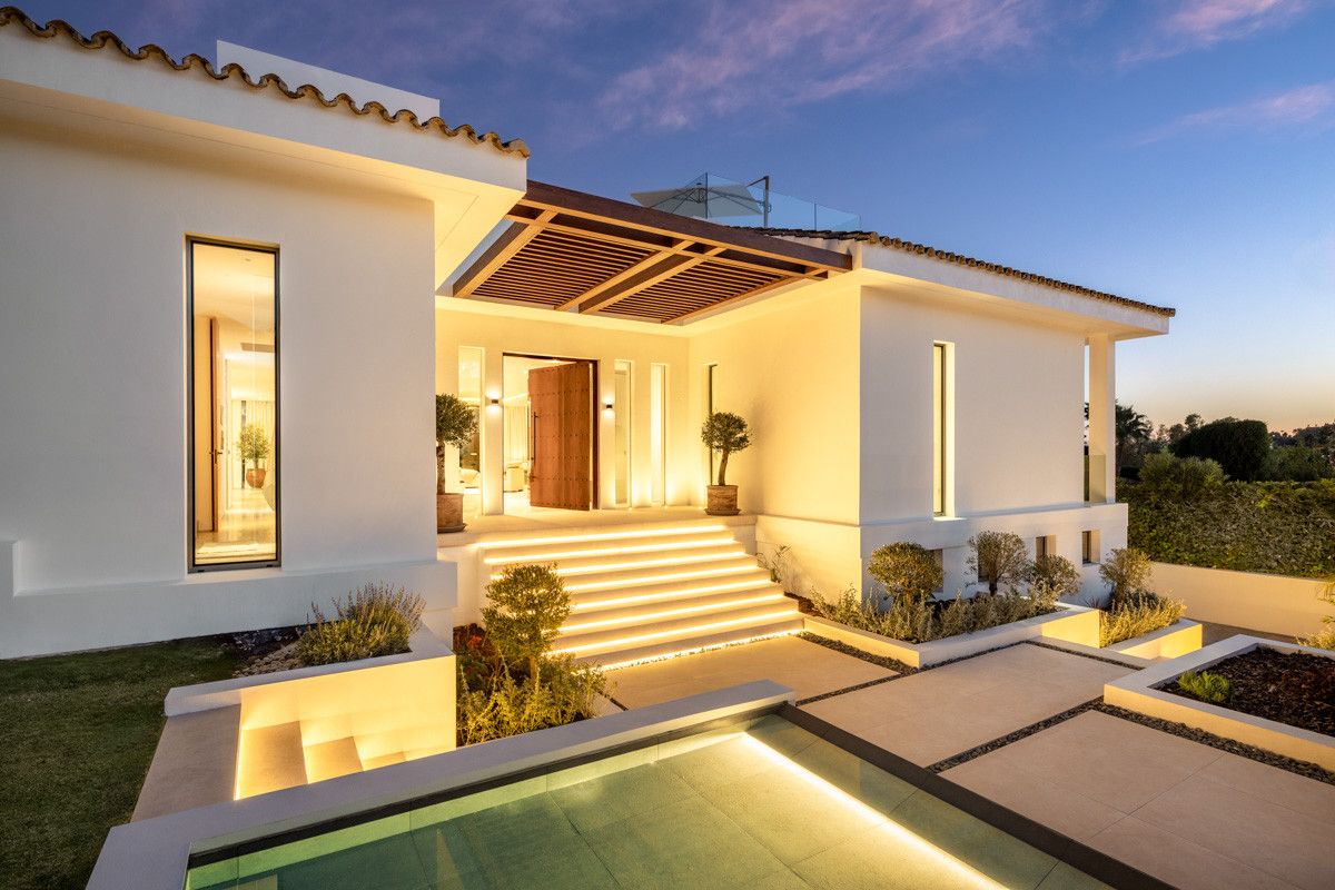 Außergewöhnliche Luxusvilla mit Panoramablick in Aloha – Nueva Andalucía, Marbella