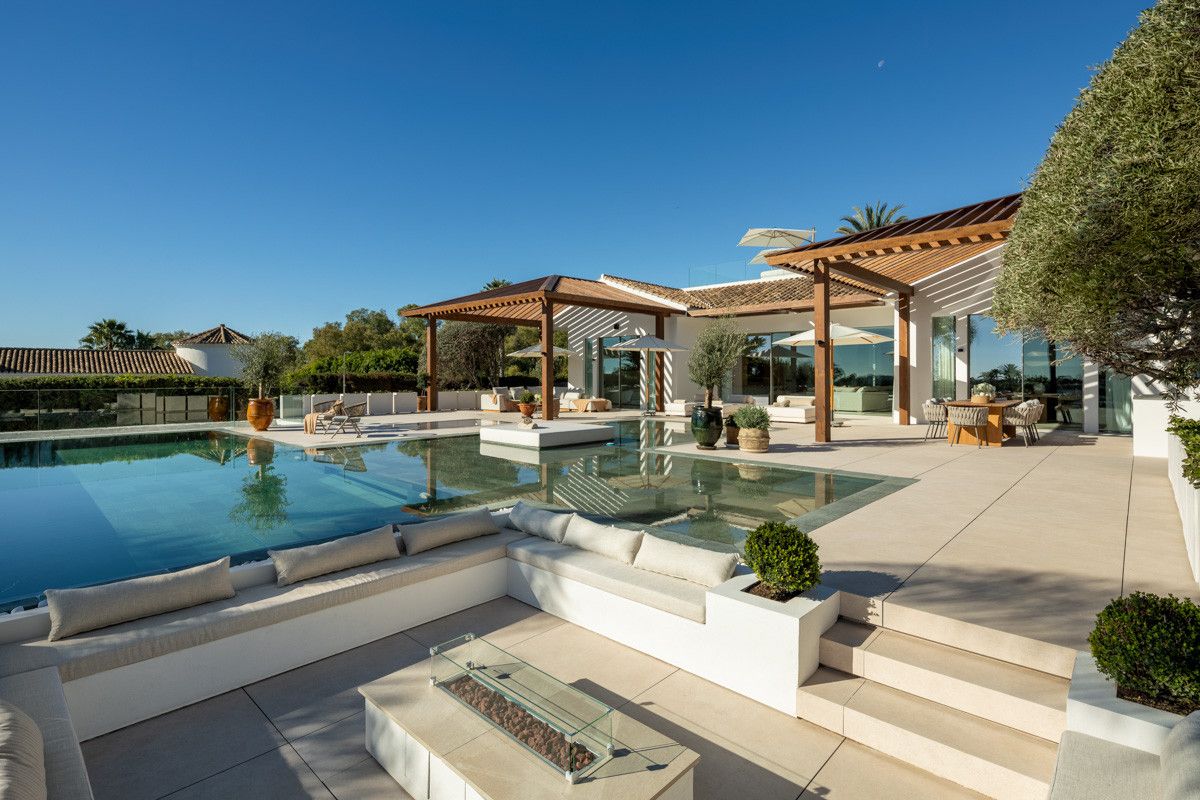 Außergewöhnliche Luxusvilla mit Panoramablick in Aloha – Nueva Andalucía, Marbella