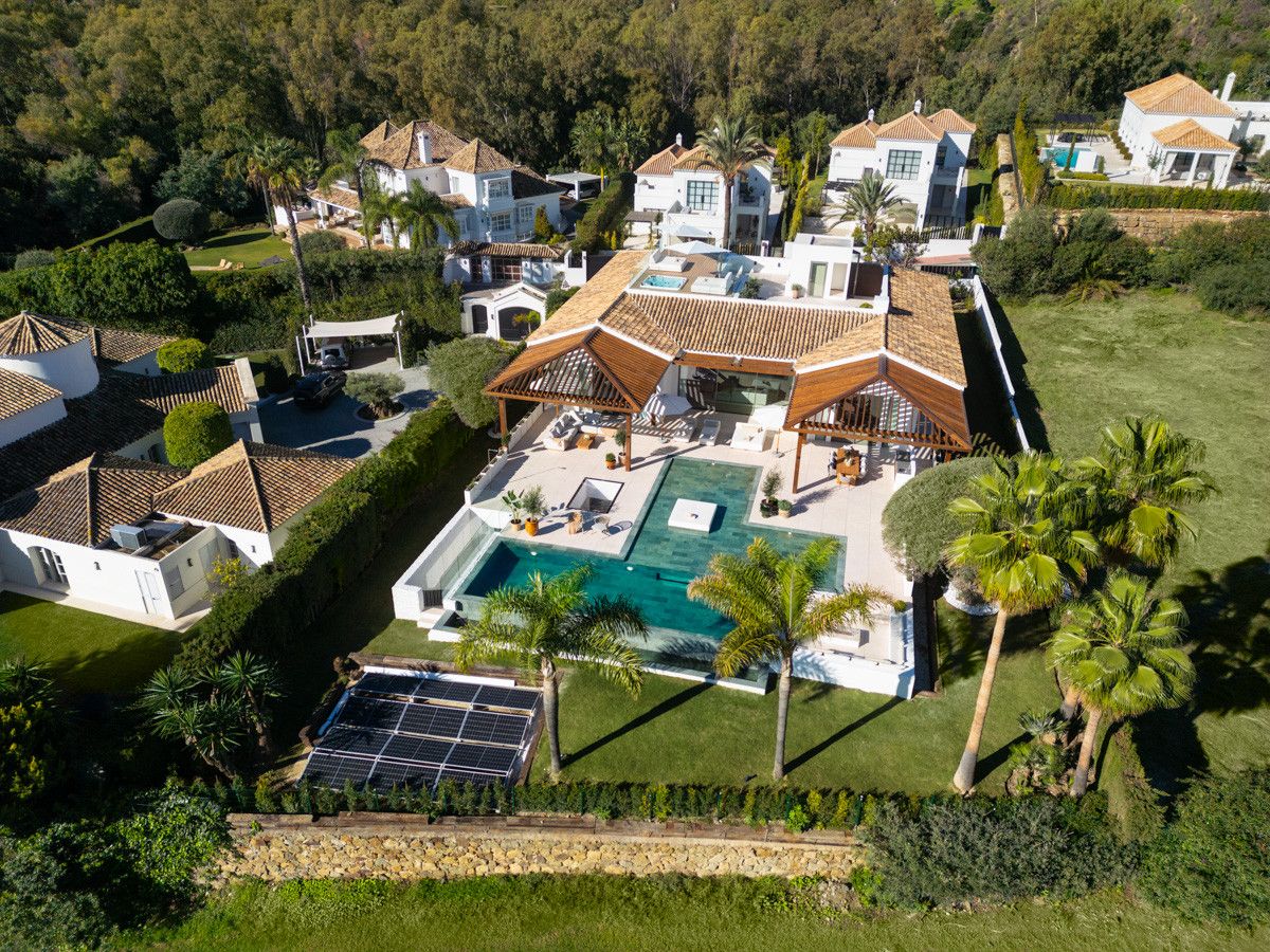 Außergewöhnliche Luxusvilla mit Panoramablick in Aloha – Nueva Andalucía, Marbella