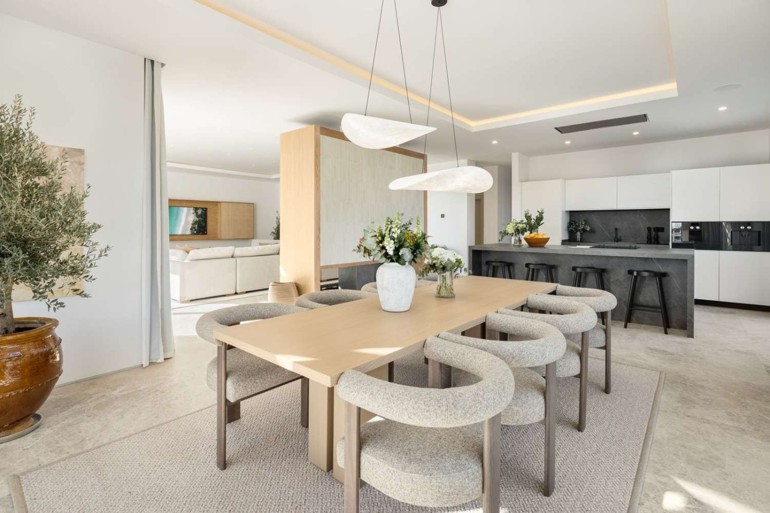 Außergewöhnliche Luxusvilla mit Panoramablick in Aloha – Nueva Andalucía, Marbella