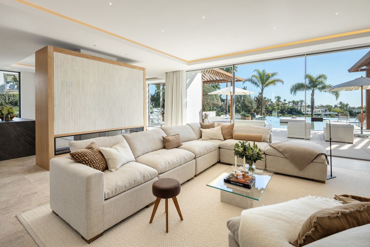 Außergewöhnliche Luxusvilla mit Panoramablick in Aloha – Nueva Andalucía, Marbella