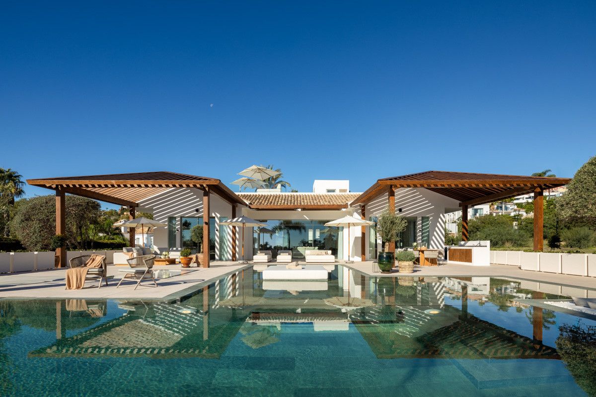 Außergewöhnliche Luxusvilla mit Panoramablick in Aloha – Nueva Andalucía, Marbella