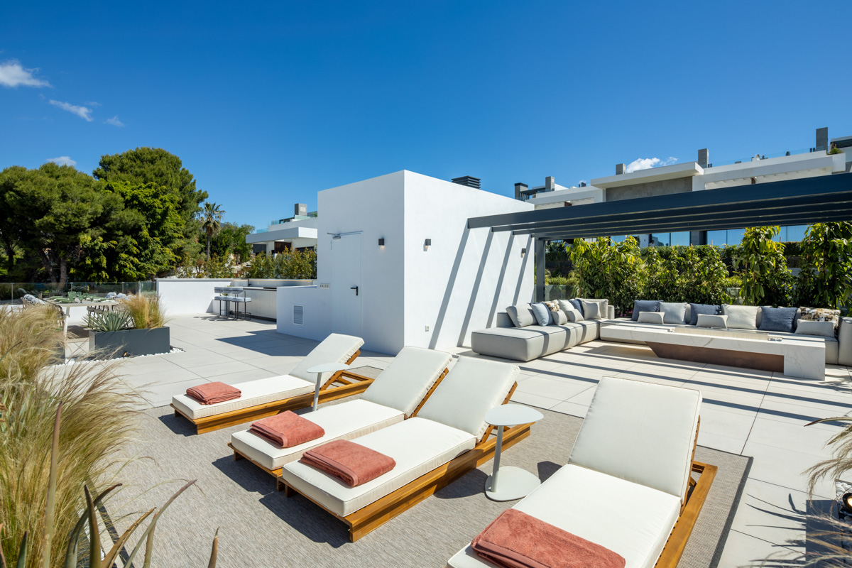Exklusive Designervilla mit Meerblick in privilegierter Lage von Marbella