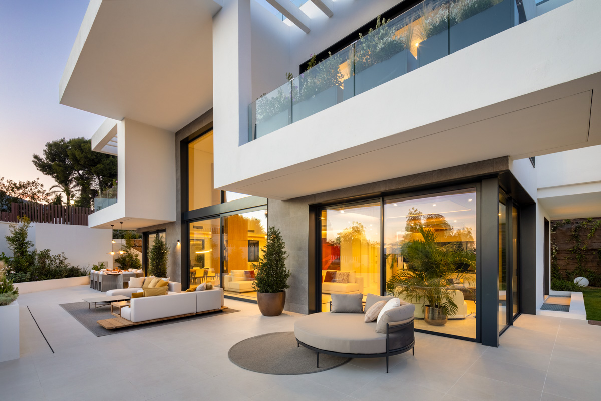 Exklusive Designervilla mit Meerblick in privilegierter Lage von Marbella