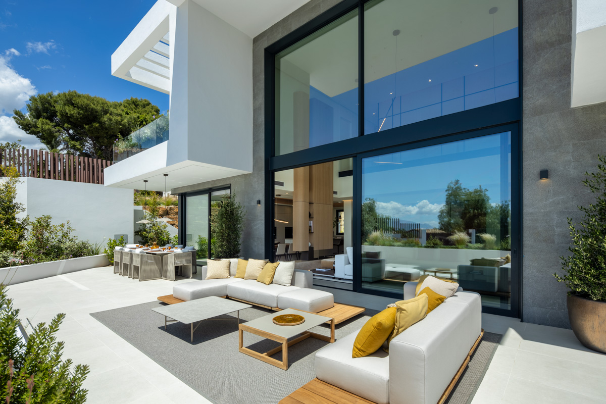 Exklusive Designervilla mit Meerblick in privilegierter Lage von Marbella