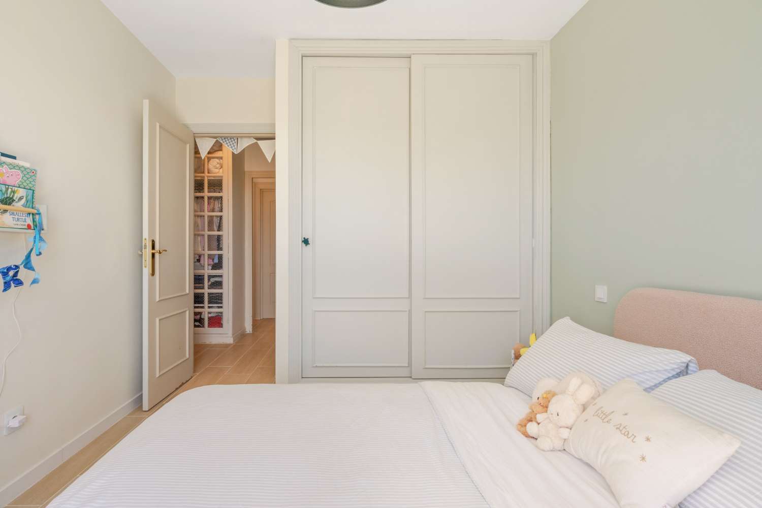 Stilvoll renoviertes Reihenhaus mit privatem Garten in Nueva Atalaya – Estepona