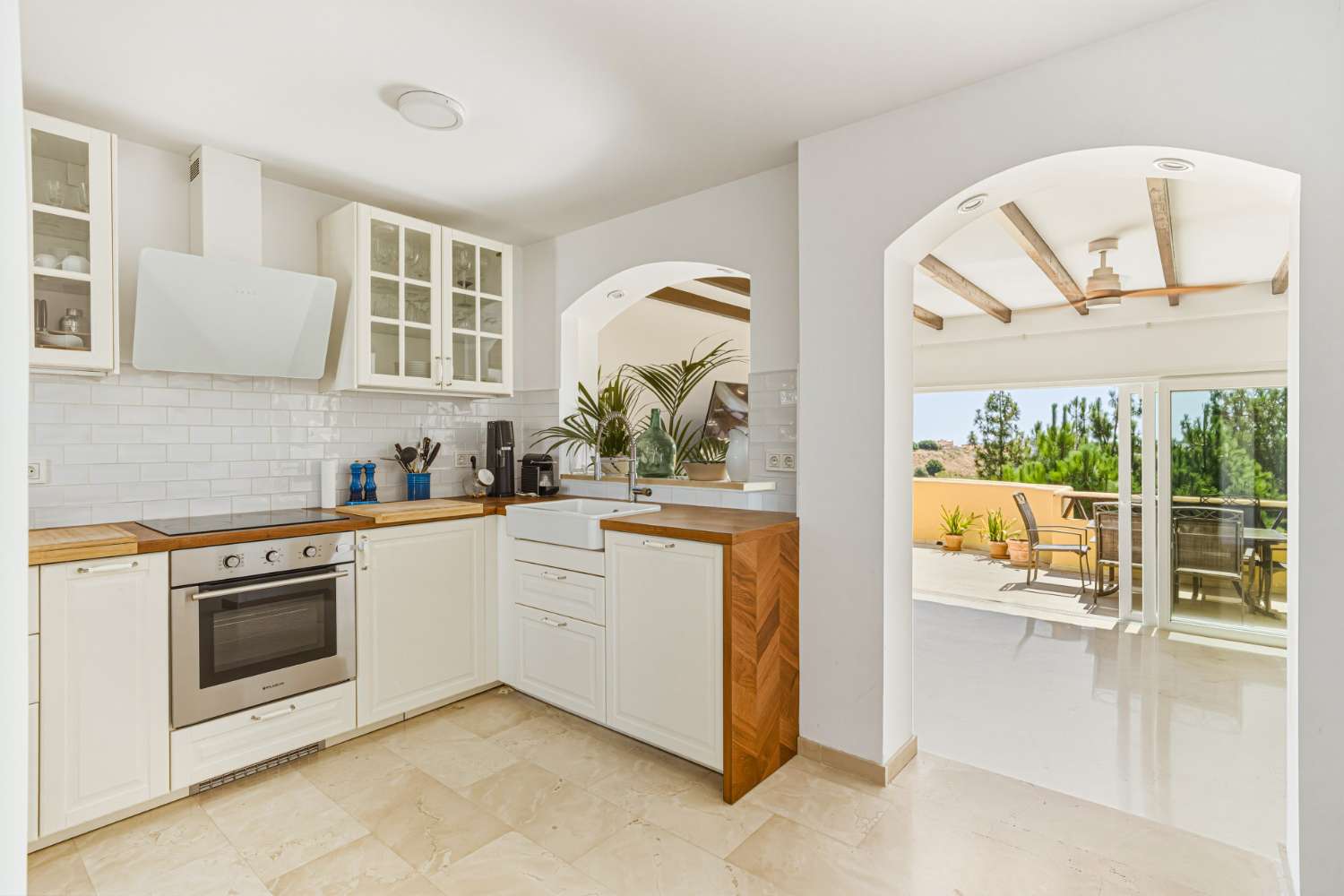 Reihenhaus mit Meerblick in Calahonda – Mediterraner Wohnkomfort an der Costa del Sol