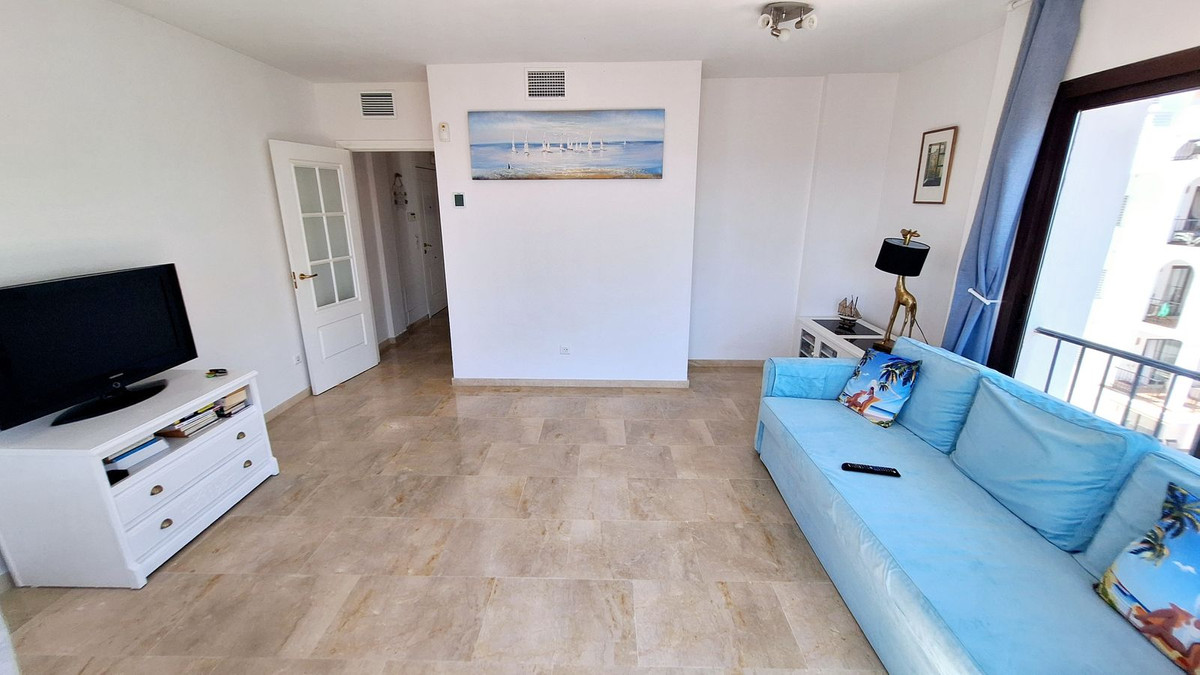 Stilvolles Apartment in der obersten Etage mit traumhaftem Meerblick in Puerto de la Duquesa