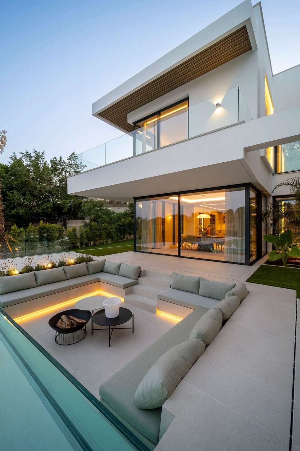 Exklusive Luxusvilla mit Infinity-Pool in El Paraíso Alto, Benahavís