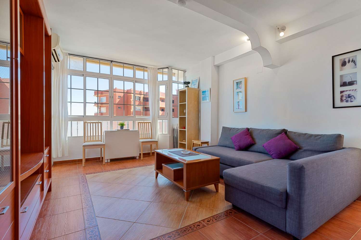 Apartment mit spektakulärem Meerblick in Torremolinos – Nur 800 Meter vom Strand La Carihuela entfernt