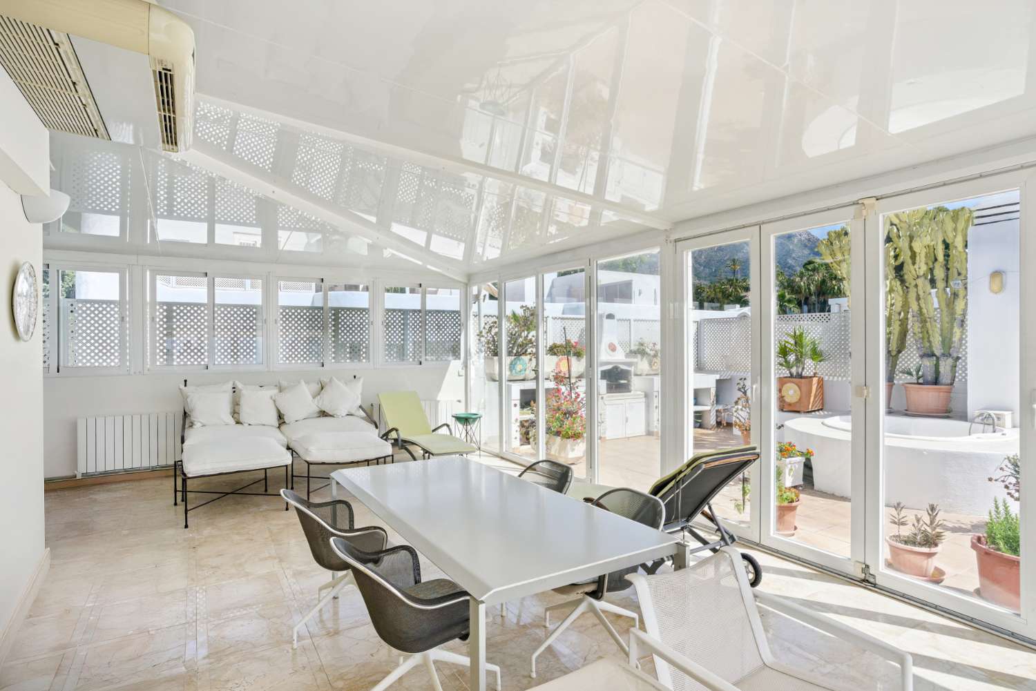 Exklusives Duplex-Penthouse in Marbellas Goldener Meile