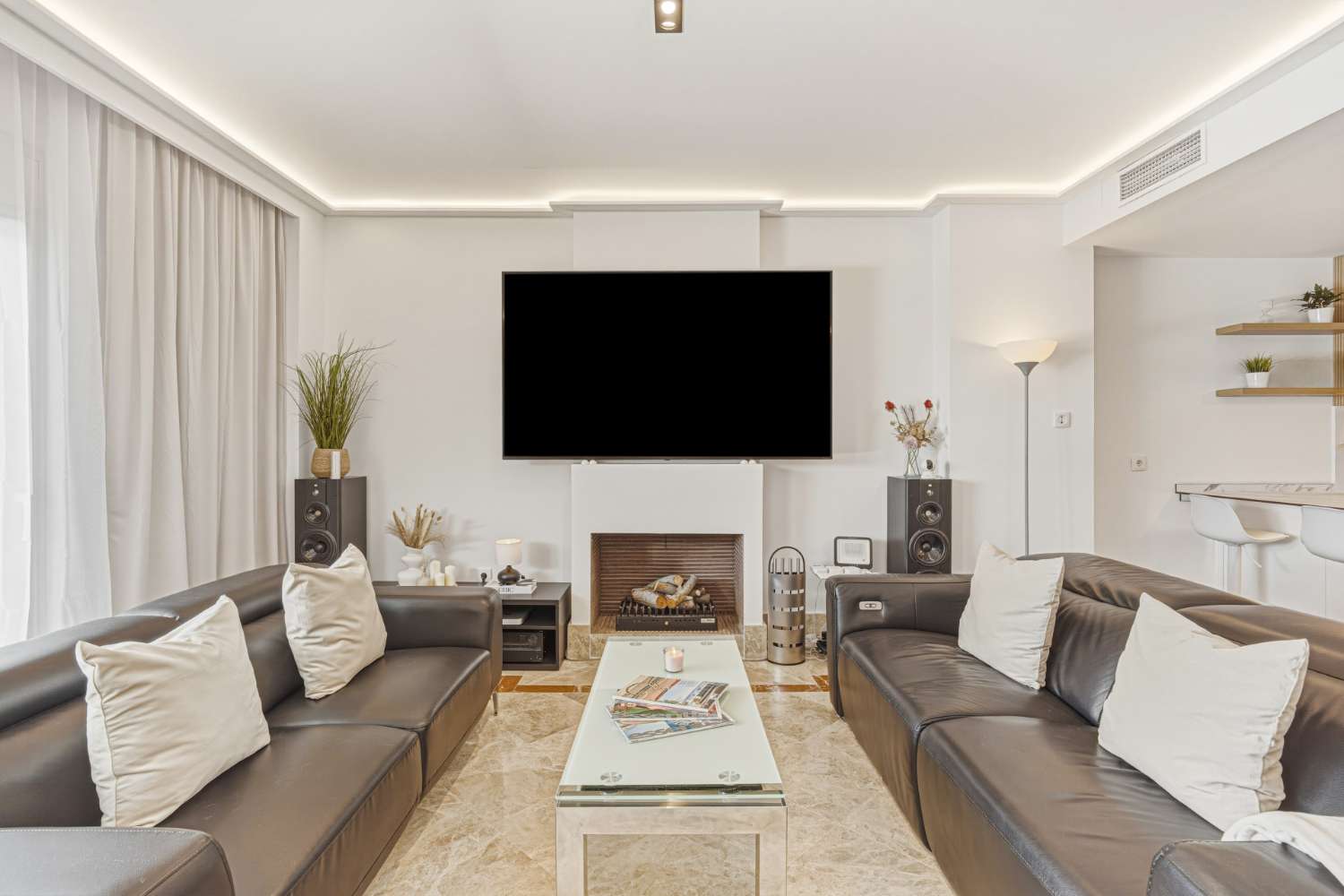 Exklusive Villa mit Panoramablick auf das Meer im Santa Clara Golf Resort, Marbella