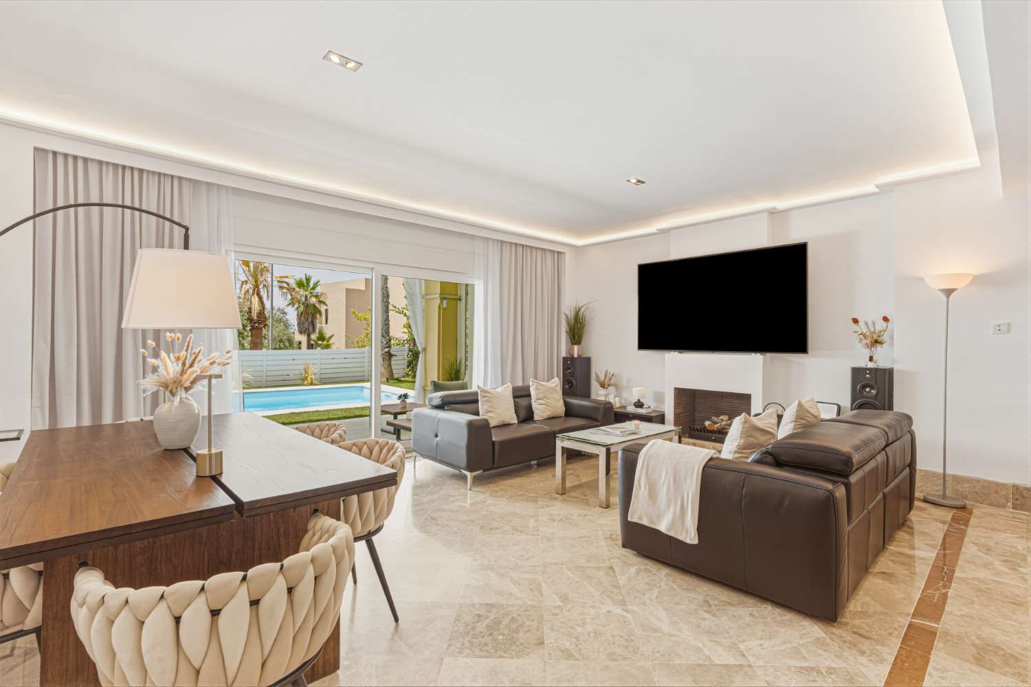 Exklusive Villa mit Panoramablick auf das Meer im Santa Clara Golf Resort, Marbella