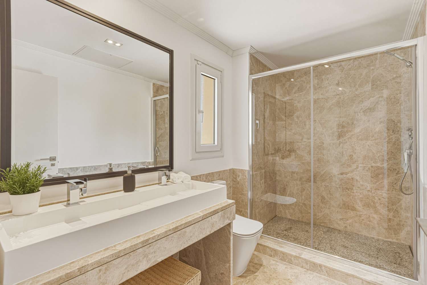 Exklusive Villa mit Panoramablick auf das Meer im Santa Clara Golf Resort, Marbella