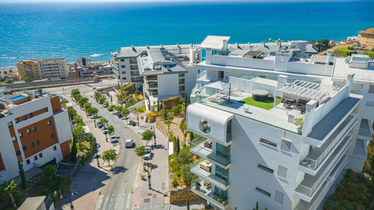 Exklusives Duplex-Penthouse mit Panoramameerblick und privatem Rooftop in El Higuerón, Fuengirola