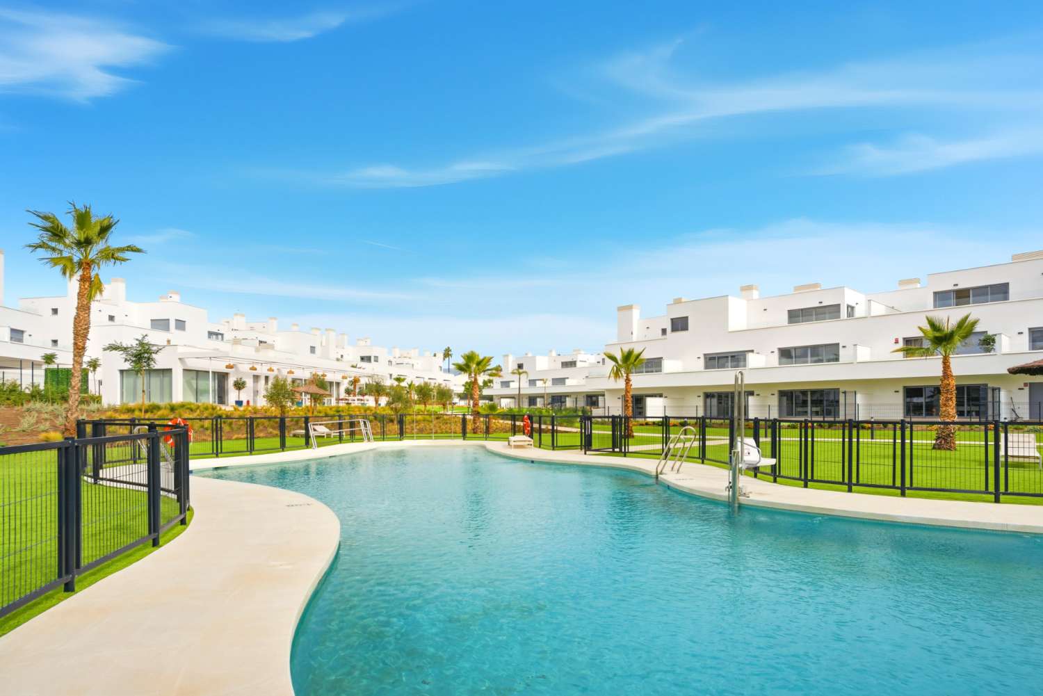 Neubau-Apartment mit 2 Schlafzimmern in Acqua Gardens, Estepona