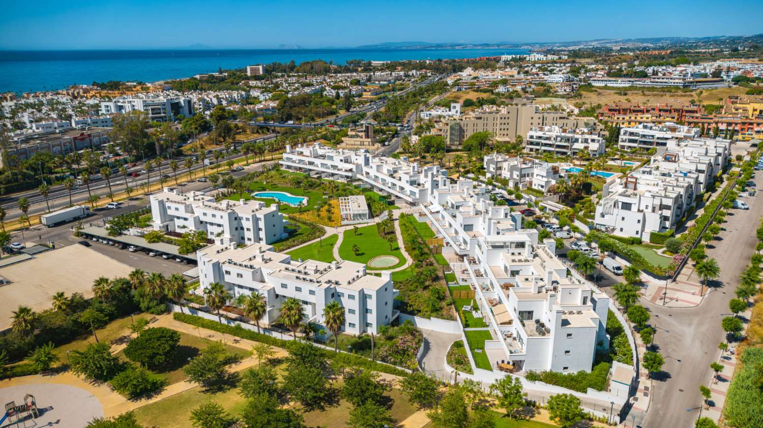 Neubau-Apartment mit 2 Schlafzimmern in Acqua Gardens, Estepona