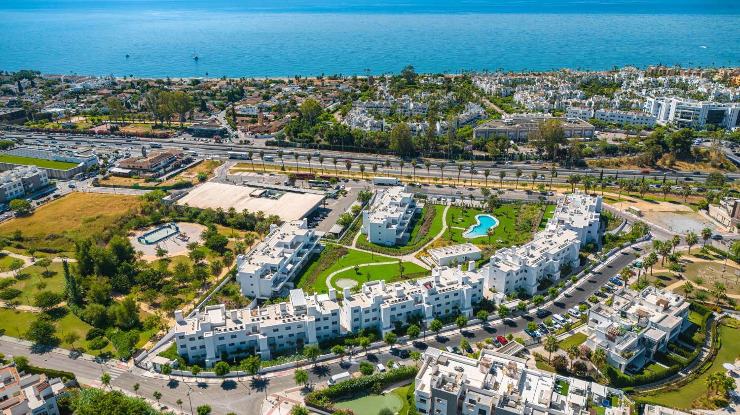 Neubau-Apartment mit 2 Schlafzimmern in Acqua Gardens, Estepona