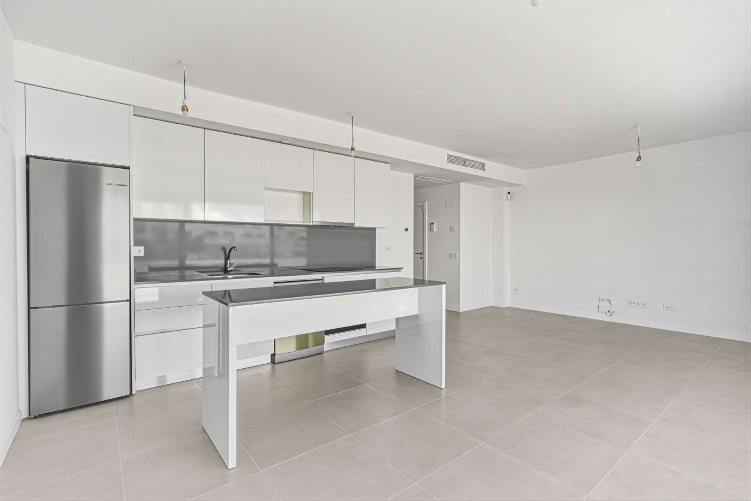 Neubau-Apartment mit 2 Schlafzimmern in Acqua Gardens, Estepona