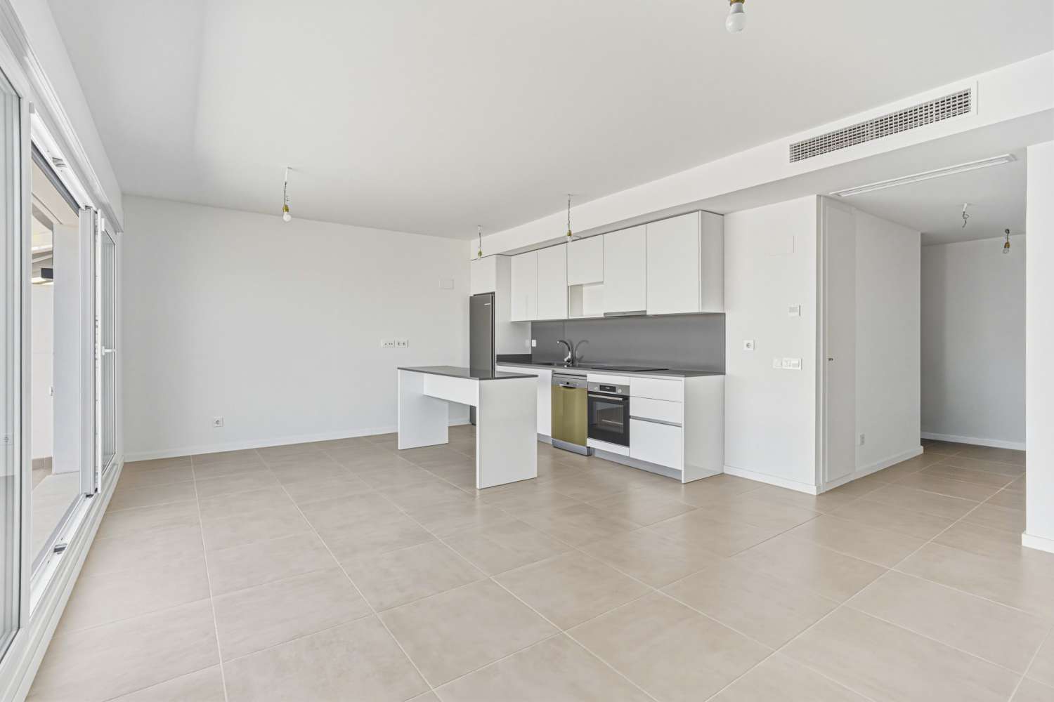 Neubau-Apartment mit 2 Schlafzimmern in Acqua Gardens, Estepona