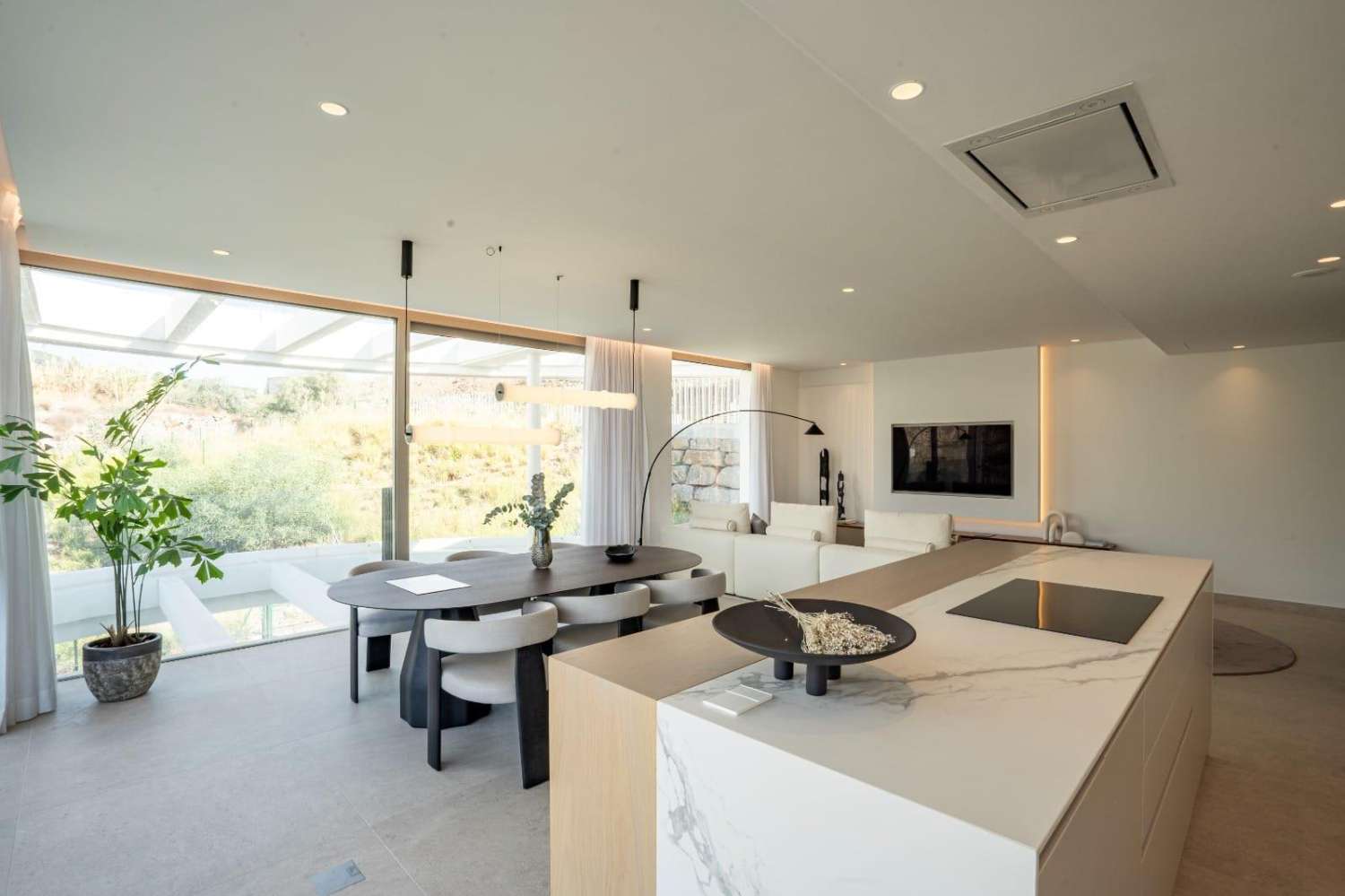 Exklusives Penthouse in Benahavís mit privater Dachterrasse, Pool und Meerblick