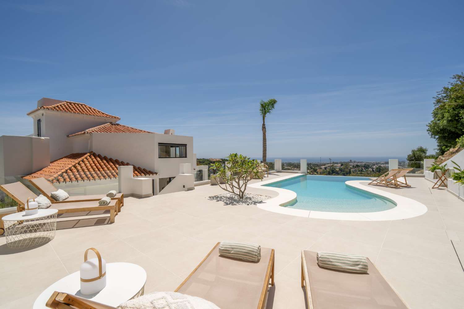 Villa Luma – Exklusive mediterrane Villa mit spektakulärem Meerblick in Nueva Andalucía