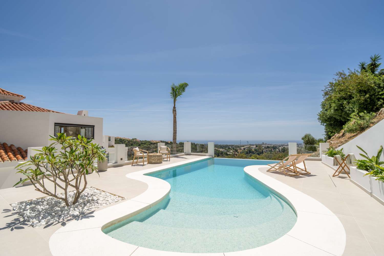 Villa Luma – Exklusive mediterrane Villa mit spektakulärem Meerblick in Nueva Andalucía