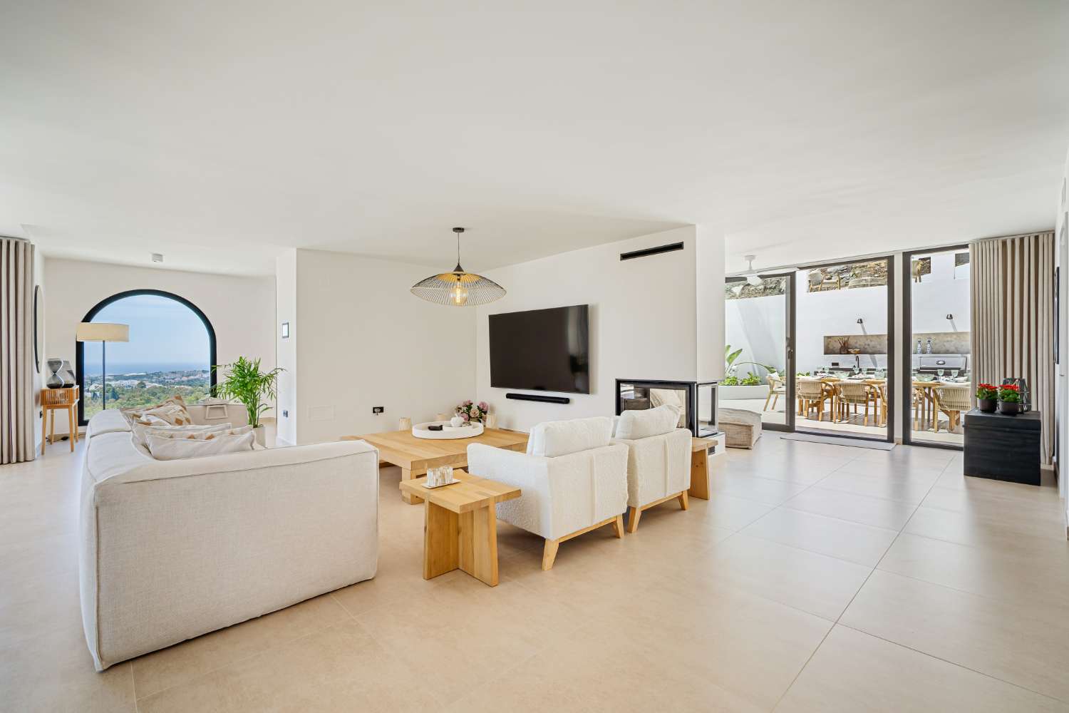 Villa Luma – Exklusive mediterrane Villa mit spektakulärem Meerblick in Nueva Andalucía