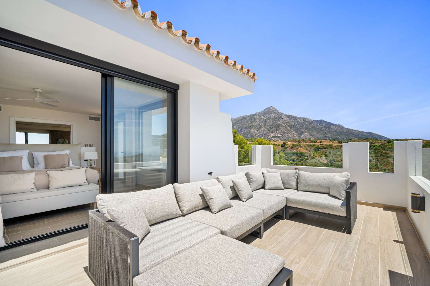 Villa Luma – Exklusive mediterrane Villa mit spektakulärem Meerblick in Nueva Andalucía
