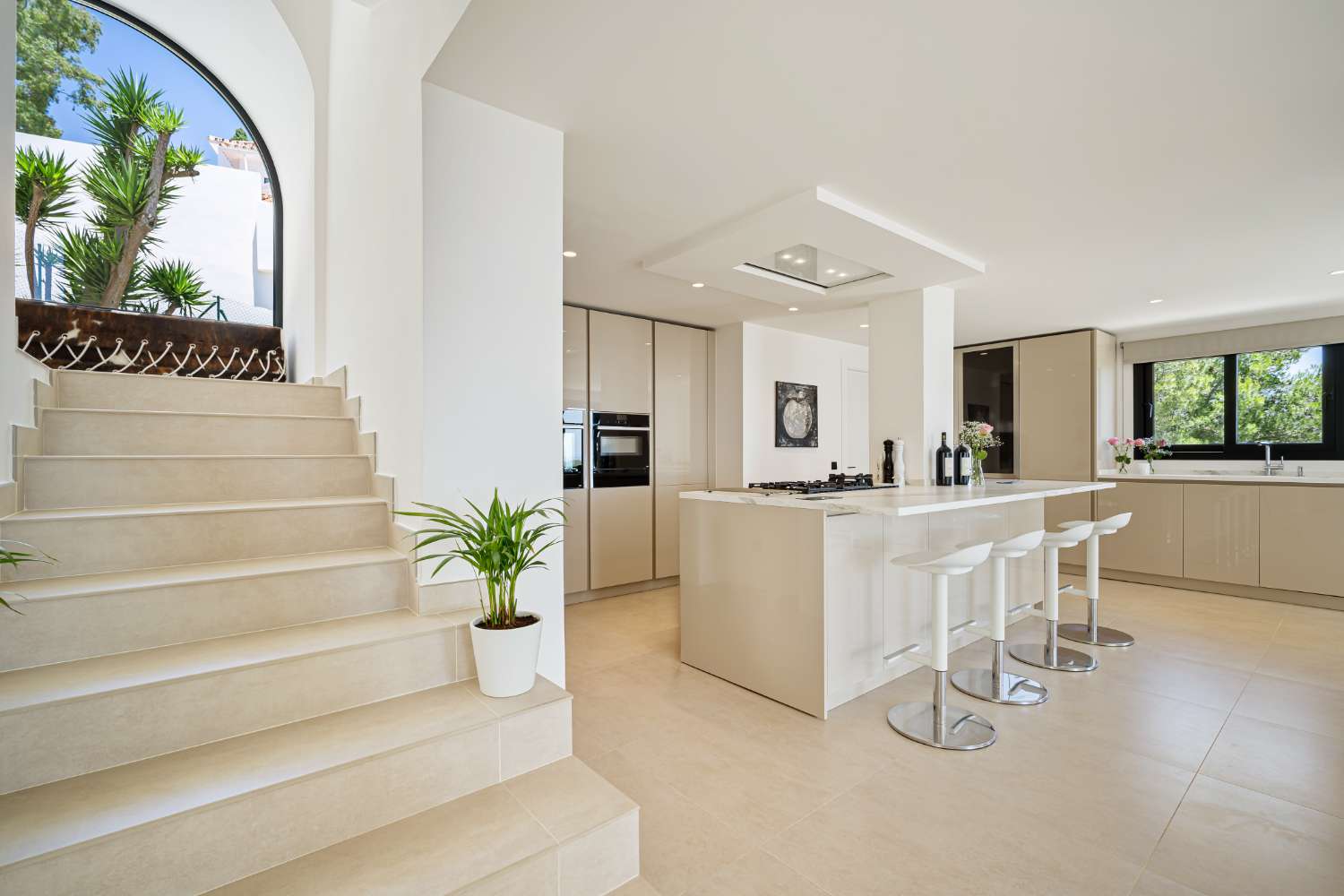Villa Luma – Exklusive mediterrane Villa mit spektakulärem Meerblick in Nueva Andalucía