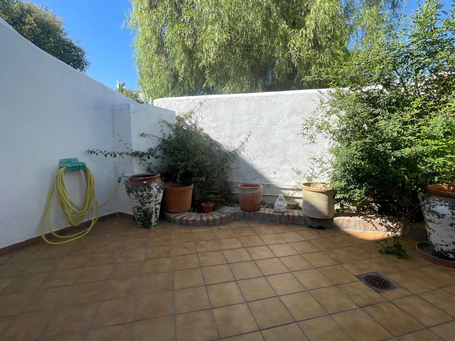 Charmante 2-Schlafzimmer-Wohnung in Sitio de Calahonda