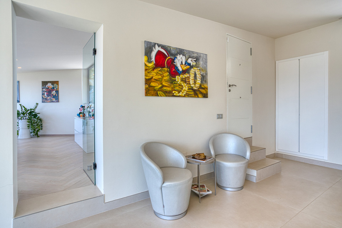 Exklusive Designervilla mit Meerblick in Altos de Los Monteros, Marbella