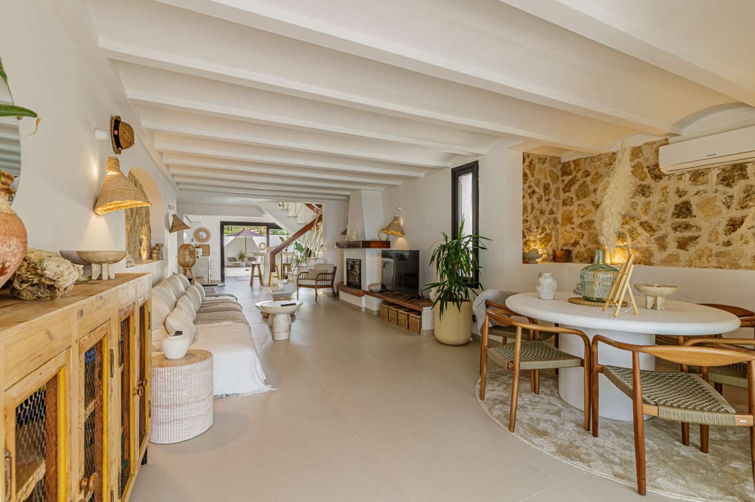 Exklusive Strandvilla mit direktem Meerzugang in Bahía Dorada, Estepona