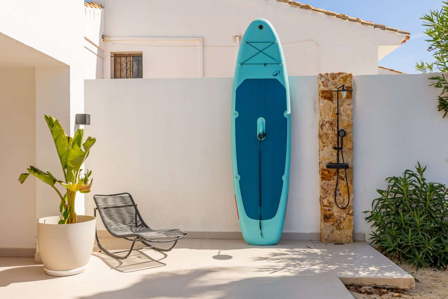 Exklusive Strandvilla mit direktem Meerzugang in Bahía Dorada, Estepona